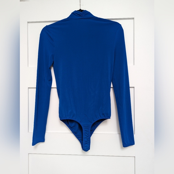 Guess By Marciano Low Cut Neckline Bodysuit - Picture 4 of 16